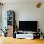 Spacious Waterfront Apartment With Free Parking - Upgraded 2024